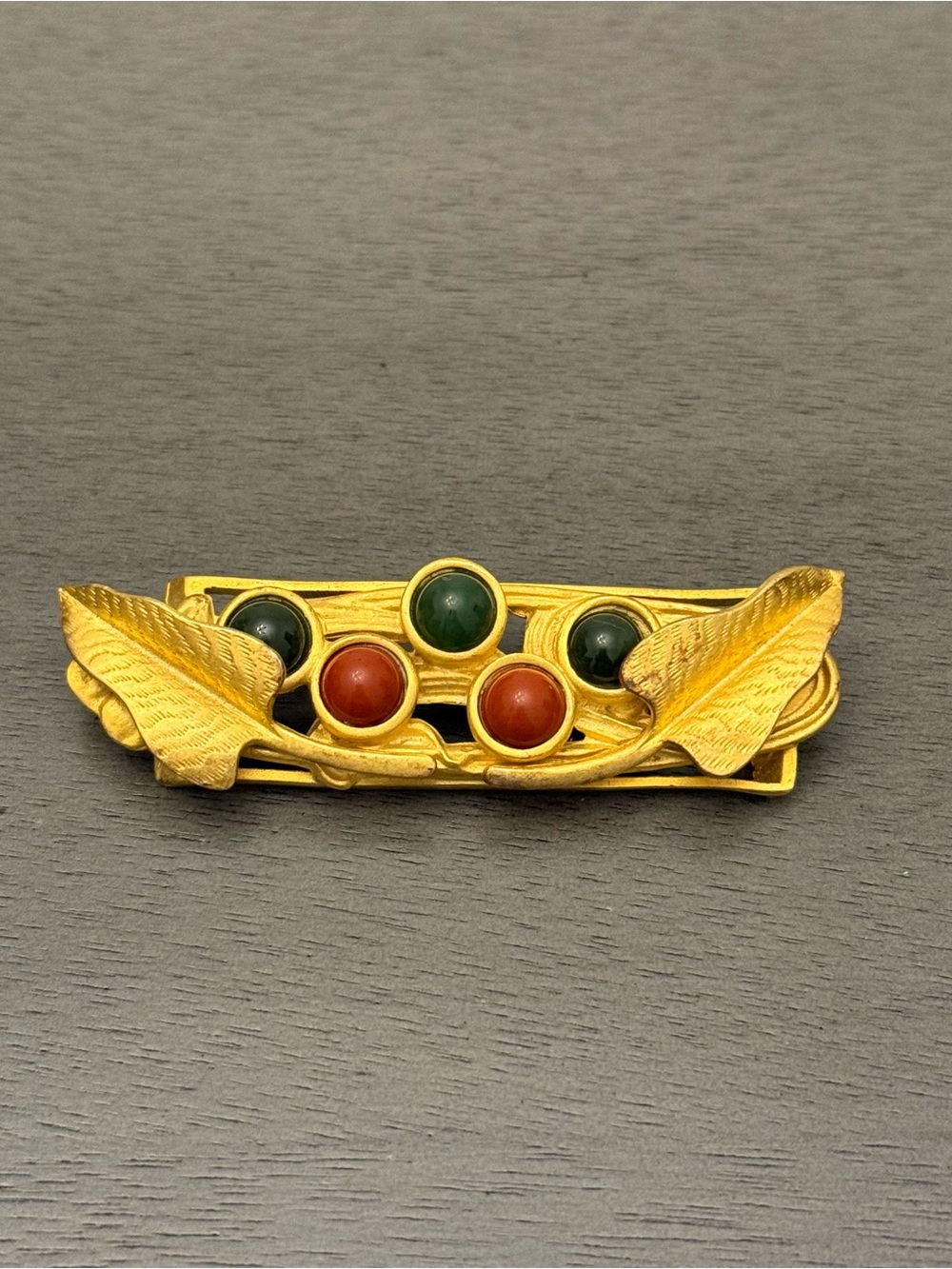 Vintage Ann Taylor Gold Tone Leaf Brooch Red Green Cabochon Statement Pin
